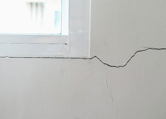 cracks in roughcast types